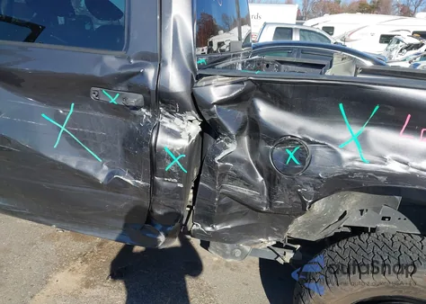 2022 Ram 2500 Tradesman 4X4 6'4 Box z USA, uszkodzony, nr VIN 3C6UR5CL5NG253979